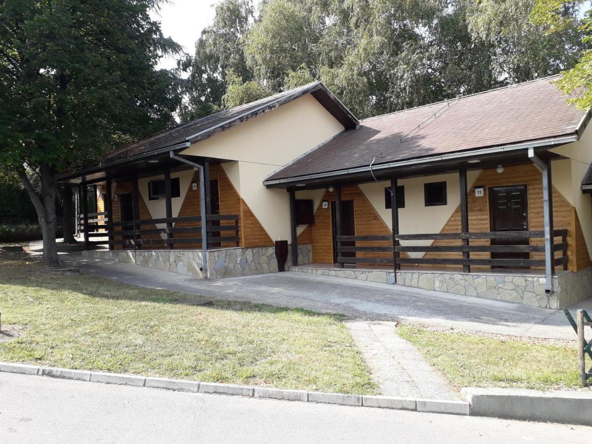 Hotel Marina OASA Grocka Exterior foto